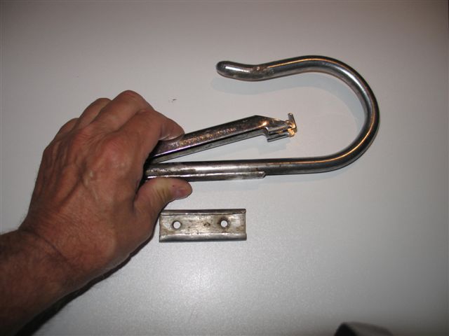 [Immagine: 2010920225531_gancio per boa 014.jpg]